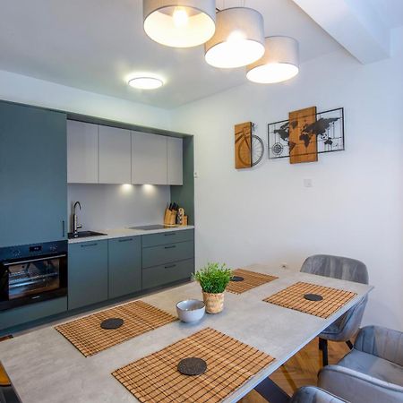 Luxury Apartment Revita 크레핀스키타플리스 외부 사진