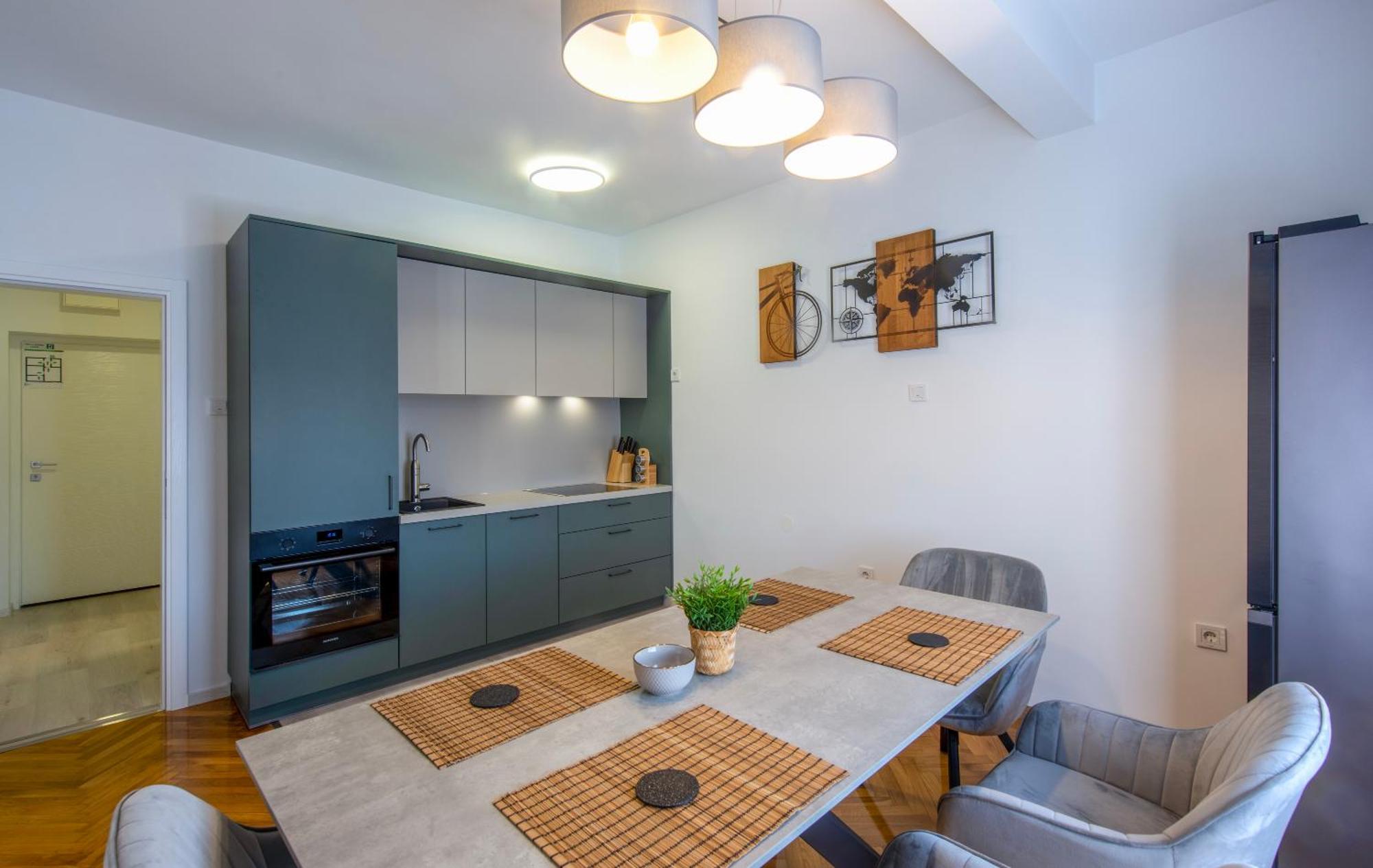 Luxury Apartment Revita 크레핀스키타플리스 외부 사진